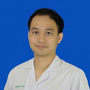 นายแพทย์ จิรภัทร์  เชาวมาลี