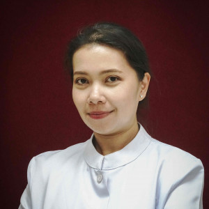 ทันตแพทย์ ญาณินี โกไศยกานนท์