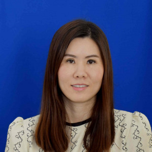 แพทย์หญิง อัจฉรา เจริญพิริยะ