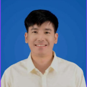 นายแพทย์ กัญจน์ พลายชุม