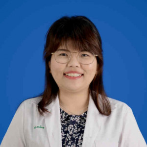 แพทย์หญิง พรพิมล สุขยืน