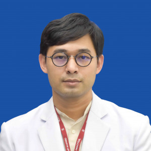 นายแพทย์ ธีระพัฒน์  เมืองโต