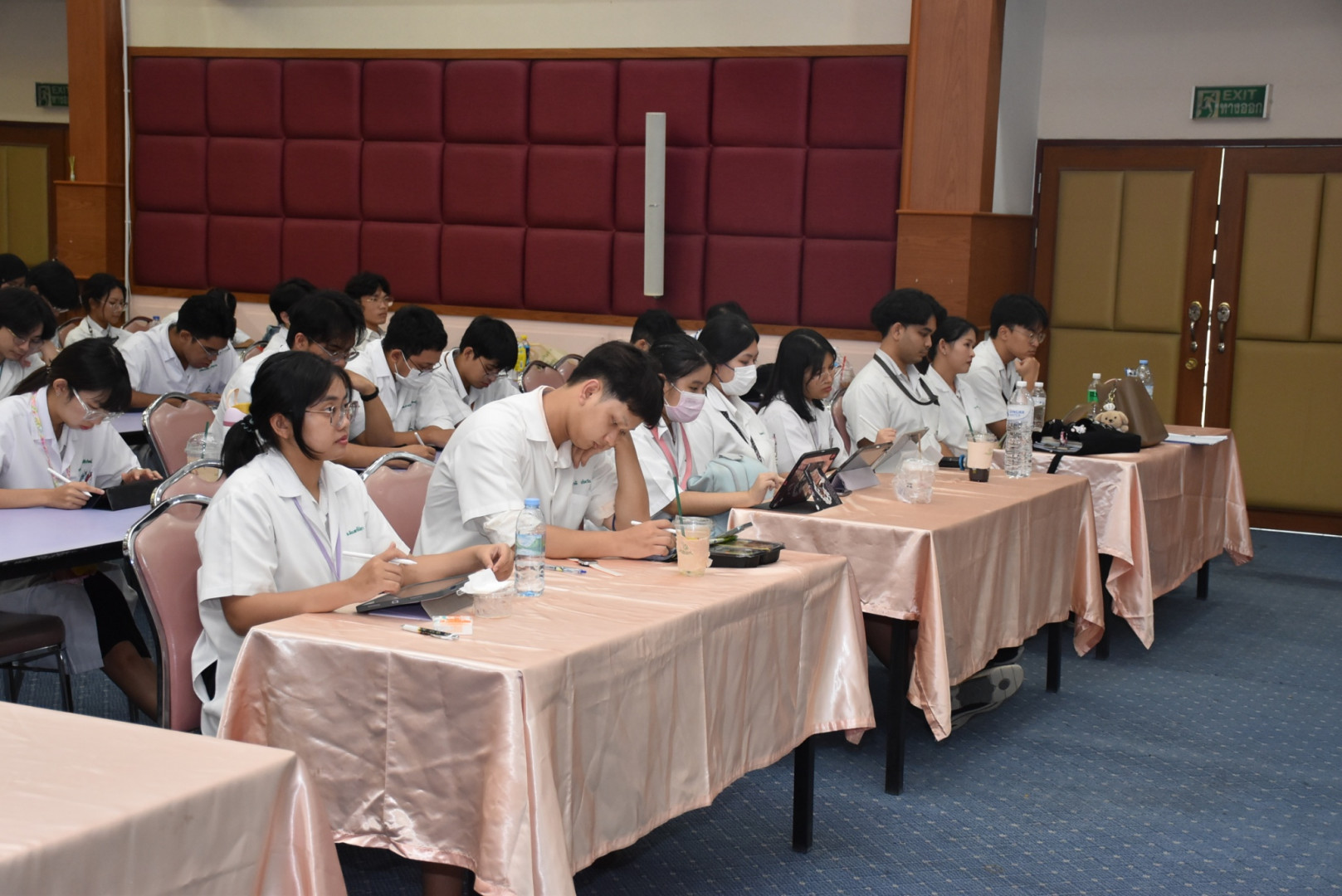 ภาพที่ 12