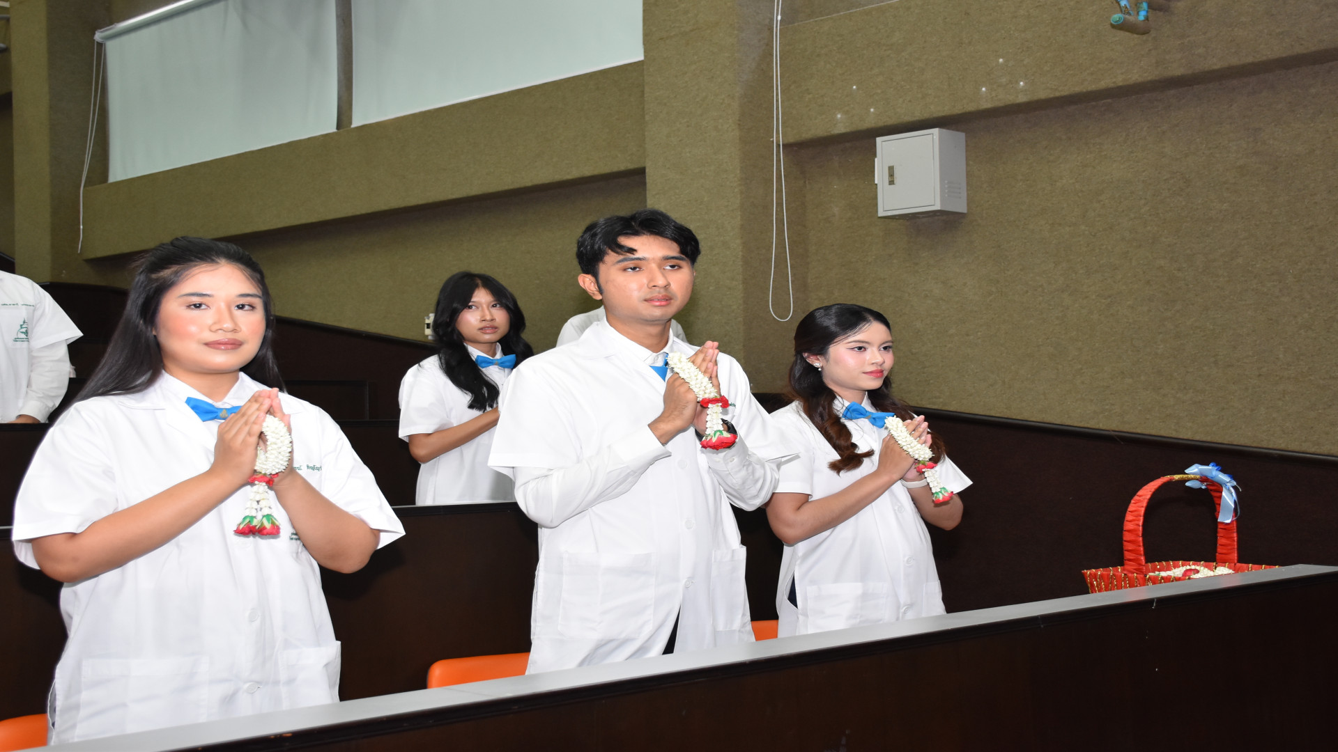 ภาพที่ 112