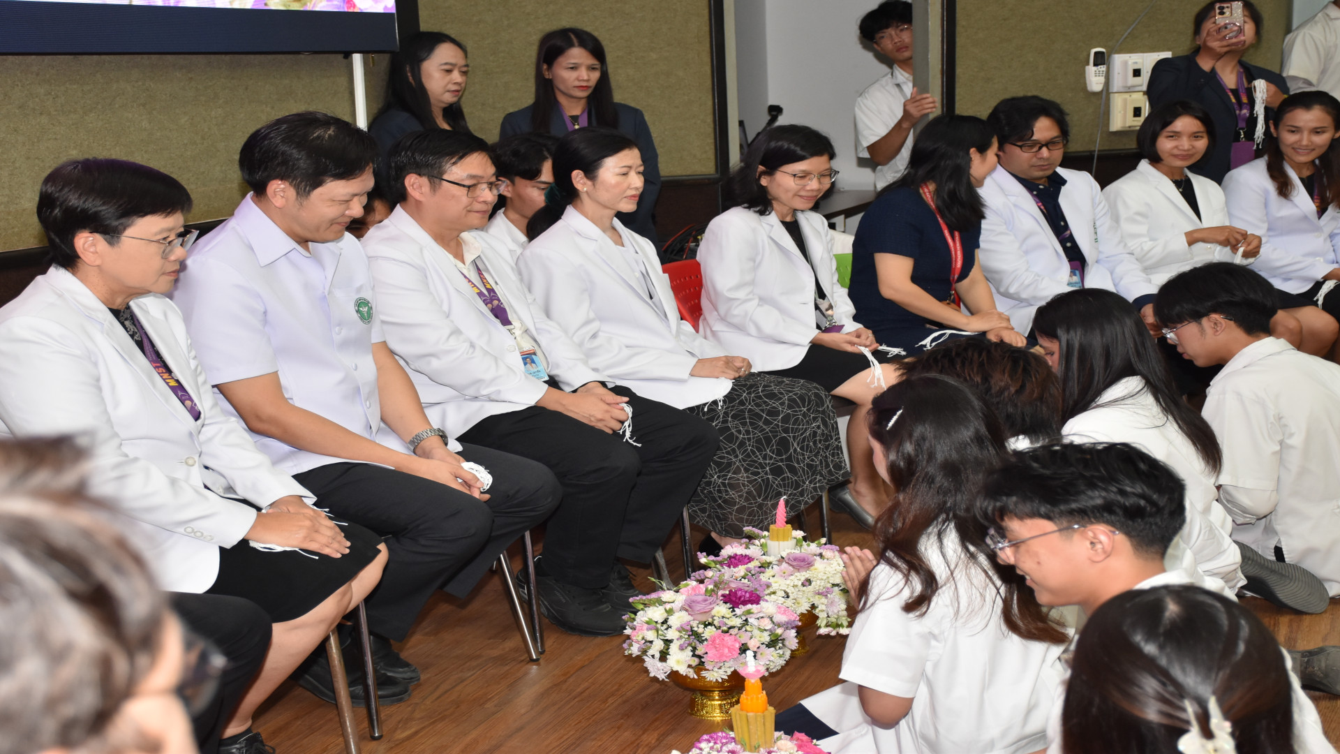 ภาพที่ 156